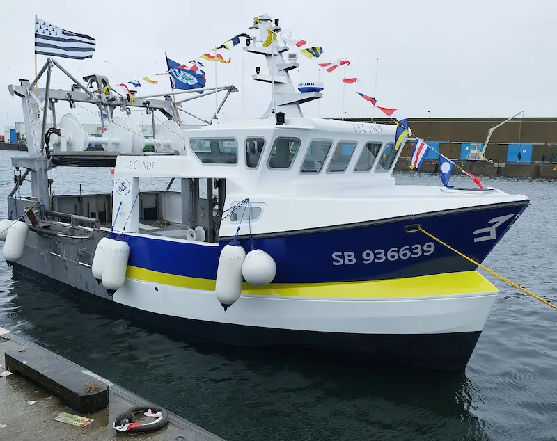 Navire à carène innovante LE CANOT Navire à carène innovante LE CANOT